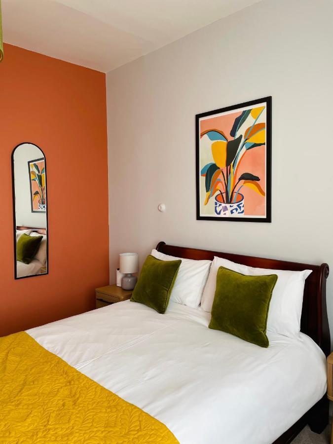 Rooms At The Rosebery NWI Exterior foto
